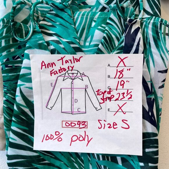 Ann Taylor Factory Size S Women's Camisole Top Tropical Leaves Beachy Oversize - Picture 8 of 8